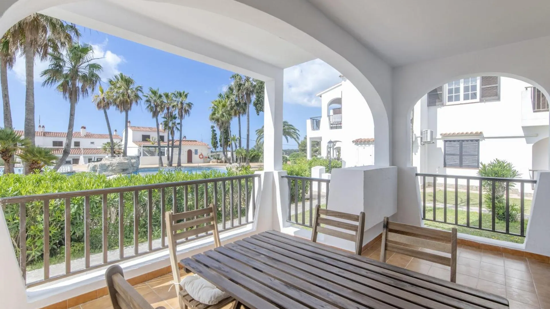 Siesta Mar Family Apartments Cala En Porter
